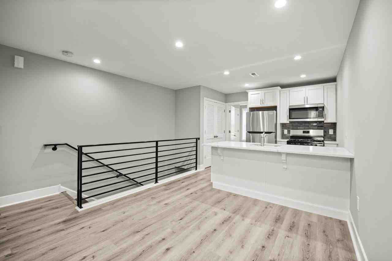 1432 N 24th St #2 - Photo 2 of 10