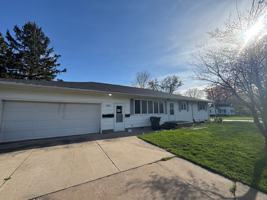 featured image of 504 E Main St