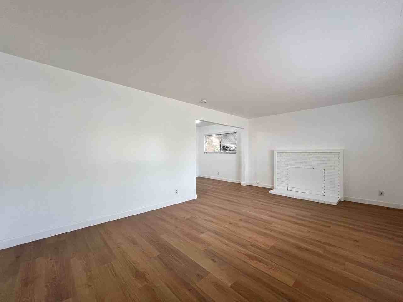 849 Laguna St - Photo 5 of 34