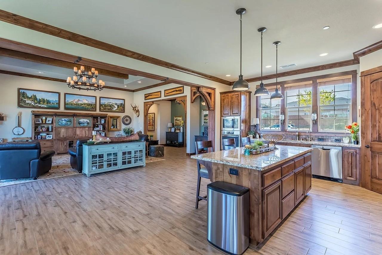 340 Stinson Loop - Photo 7 of 9