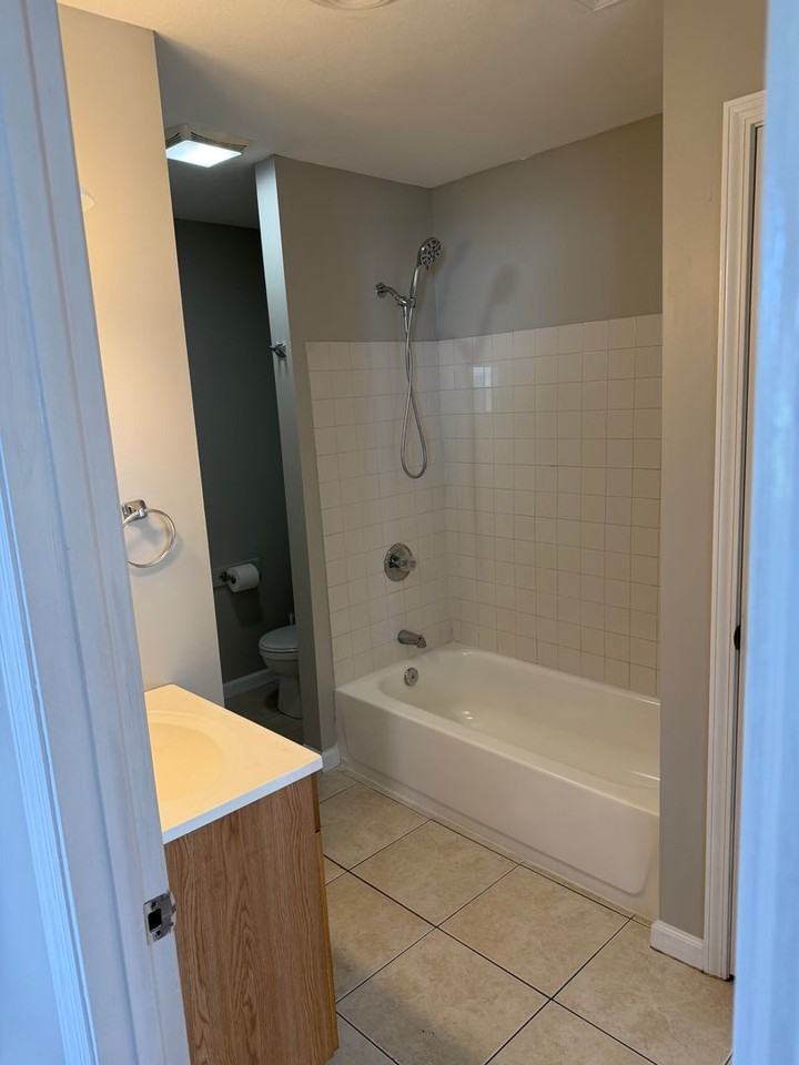 1306 Madison Ave - Photo 7 of 9