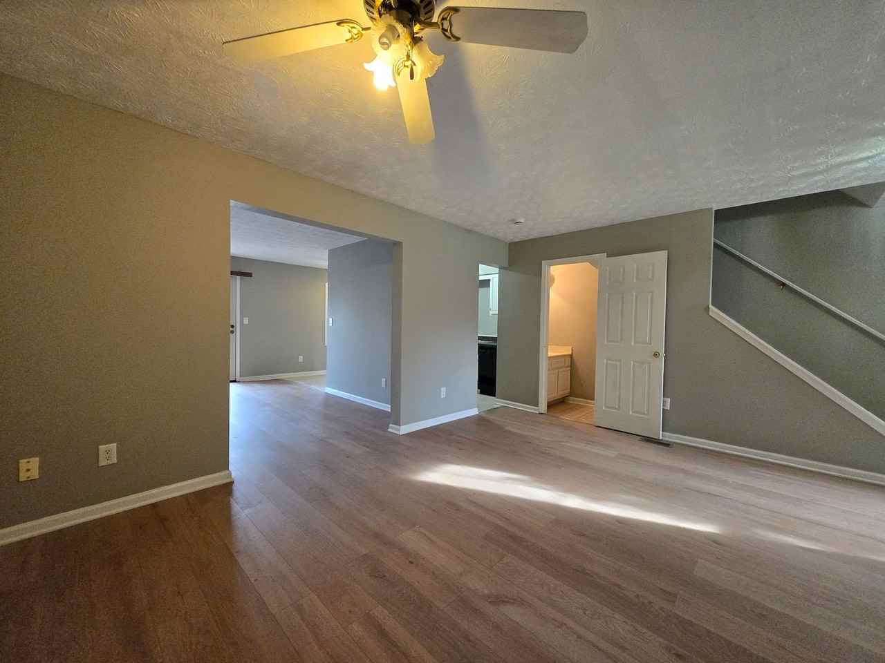 4335 Frontenac Dr - Photo 3 of 38