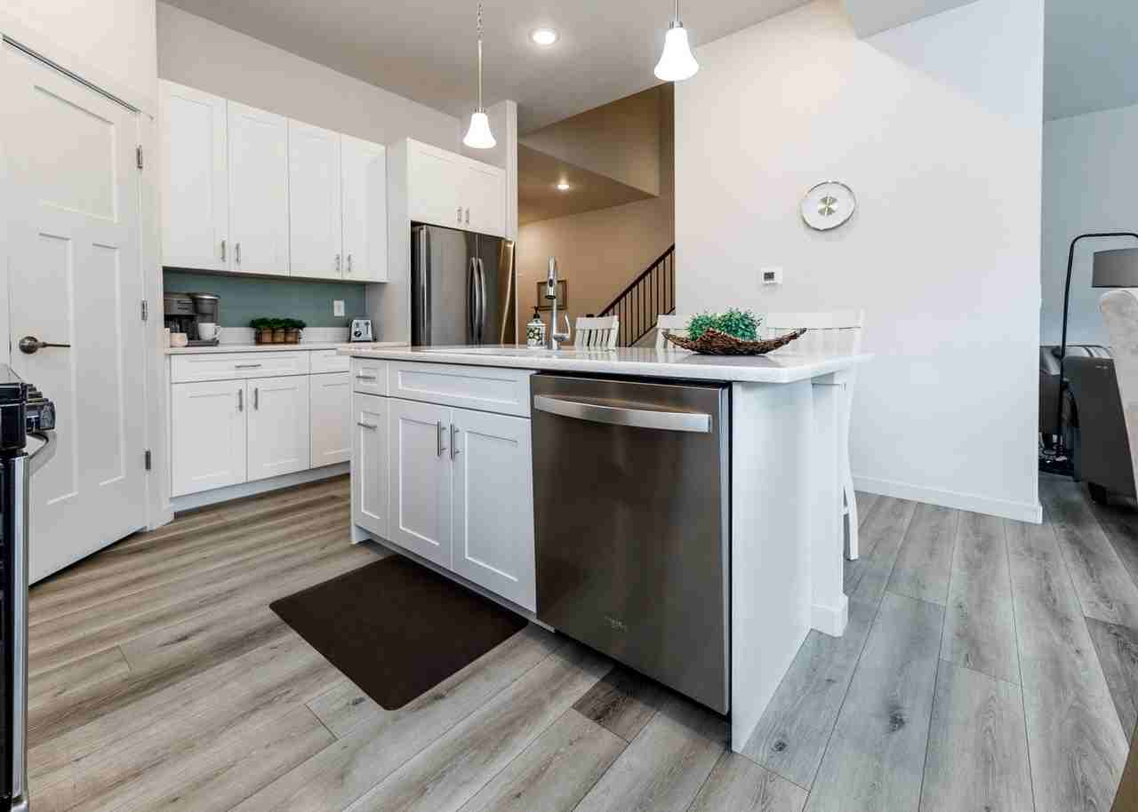 5722 Villa Lorenzo Dr - Photo 2 of 32