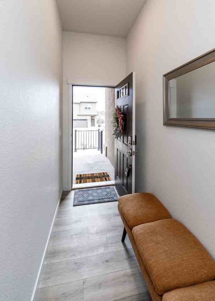 5722 Villa Lorenzo Dr - Photo 7 of 38