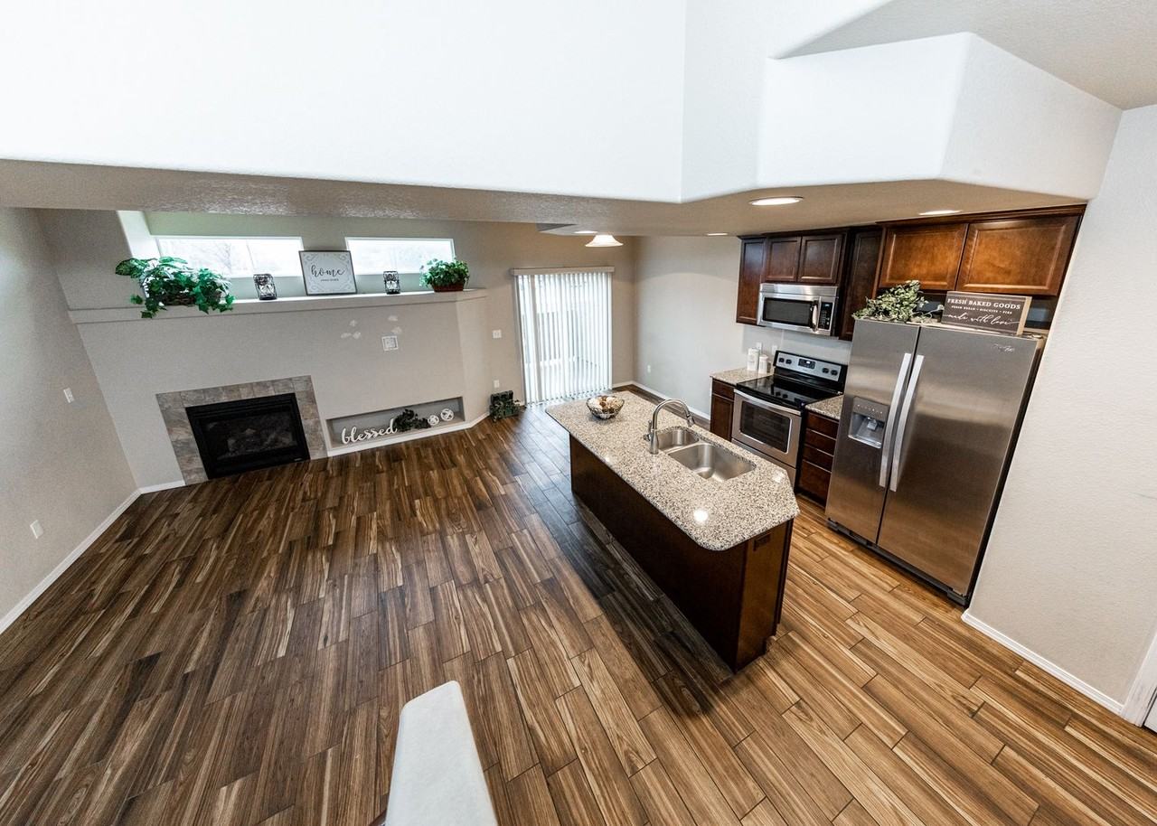 1550 York Rd - Photo 3 of 31