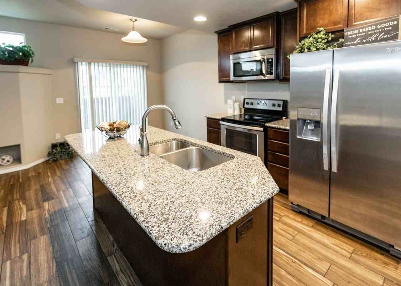 1550 York Rd - Photo 4 of 31