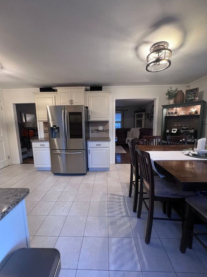 724 Anna Pl - Photo 6 of 37