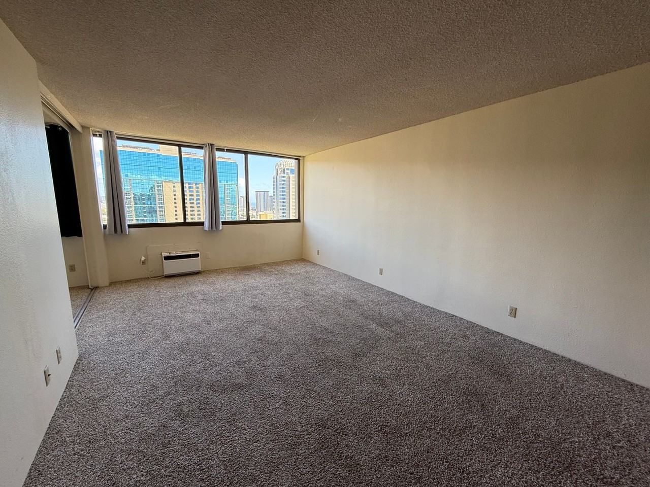 1255 Nuuanu Ave - Photo 3 of 9