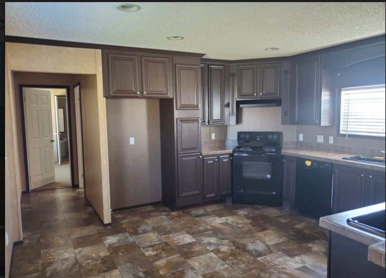 1100 Sugar Creek Rd #1 - Photo 2 of 9