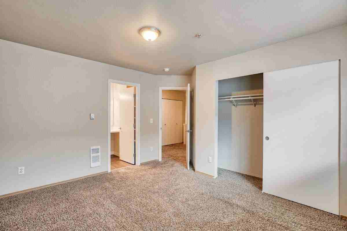 5608 112th St E - Photo 3 of 11