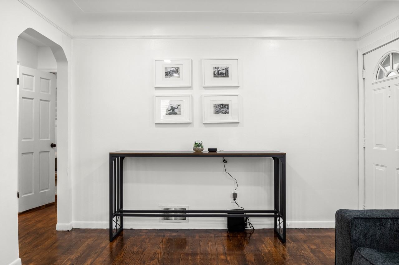 4115 Academy Street - Photo 6 of 44