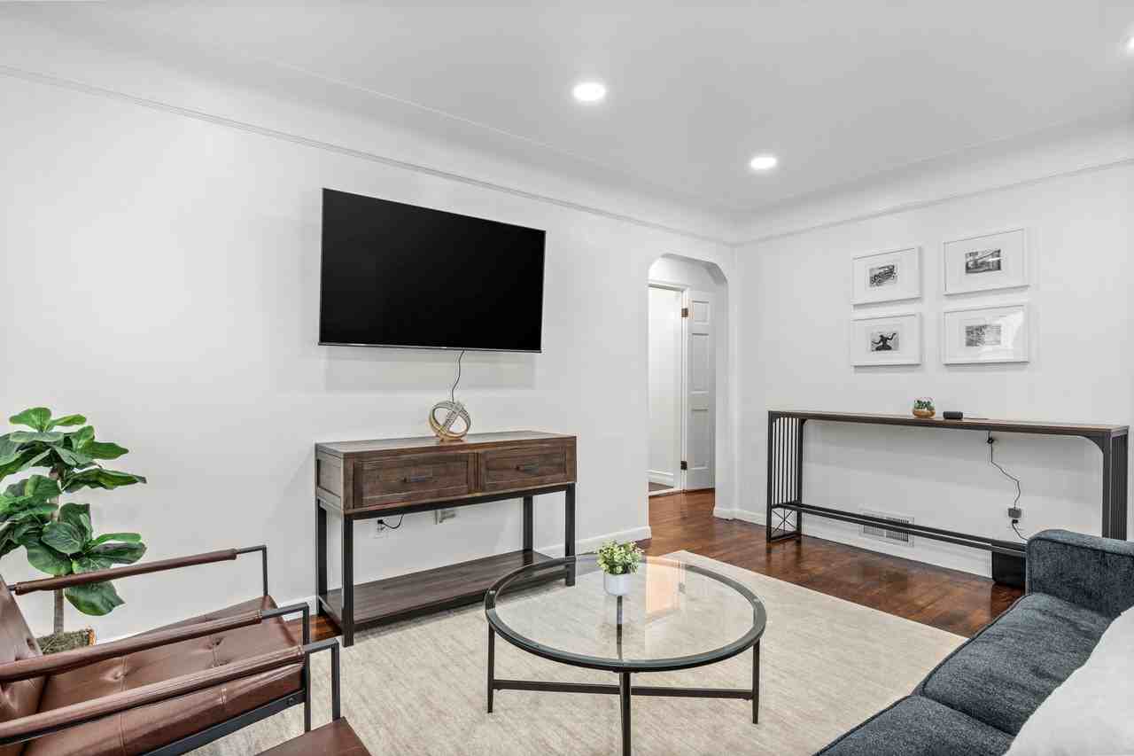 4115 Academy Street - Photo 7 of 44