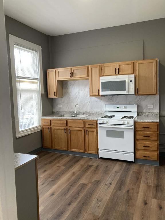 2258 W 21st Pl - Photo 3 of 23