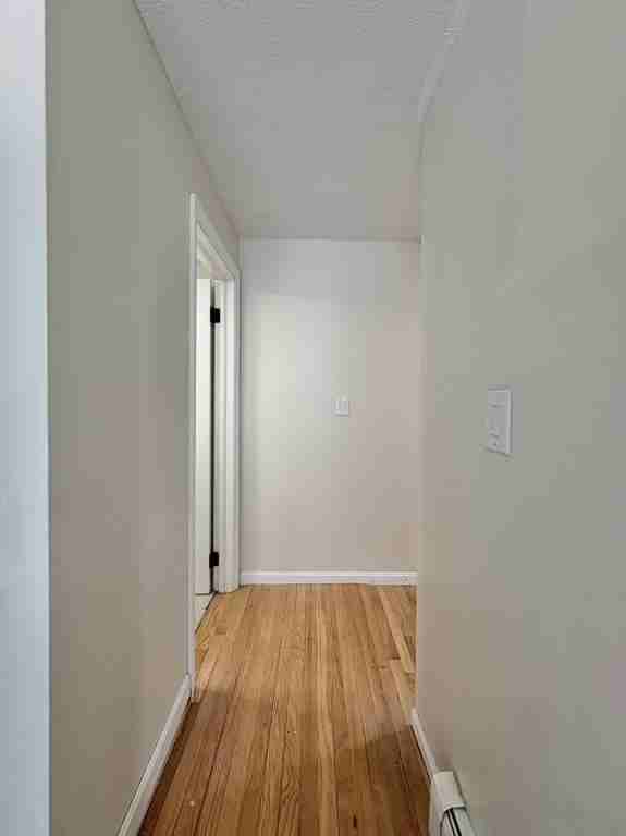 8 Tory Ct Apt D - Photo 5 of 13