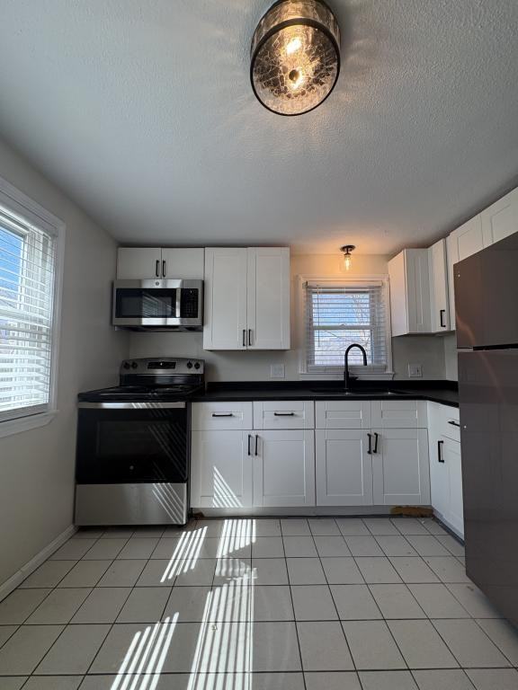 8 Tory Ct Apt D - Photo 7 of 13