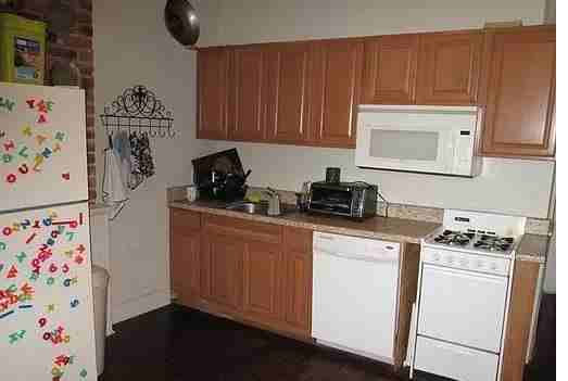 1104 W Marshall St - Photo 2 of 11