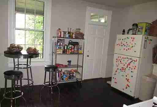 1104 W Marshall St - Photo 3 of 11