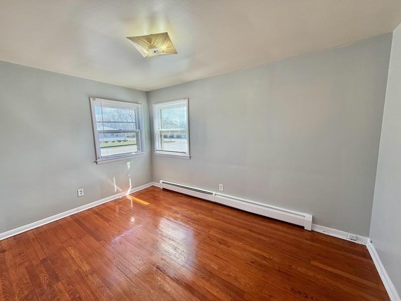 18440 Torrence Ave - Photo 5 of 7