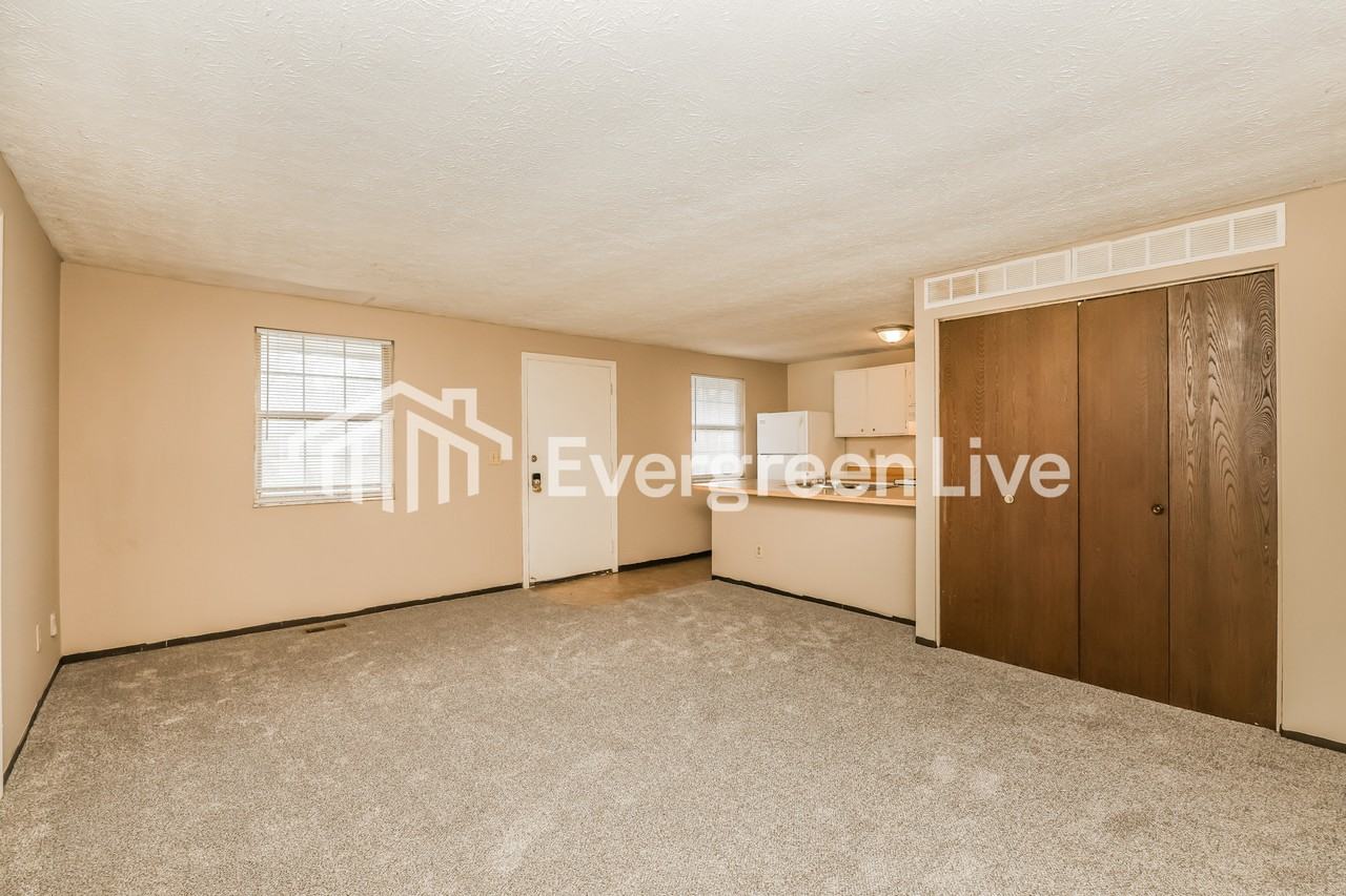 7605 Pomeranian Dr - Photo 6 of 15