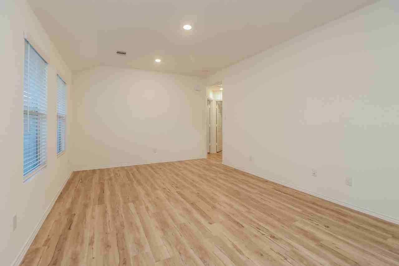 3659 Solanum Dr - Photo 3 of 16