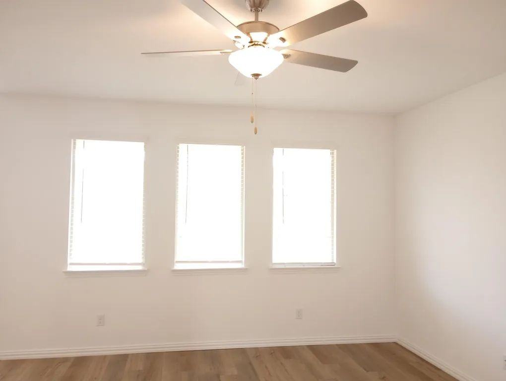 5119 Winterberry Dr - Photo 4 of 5