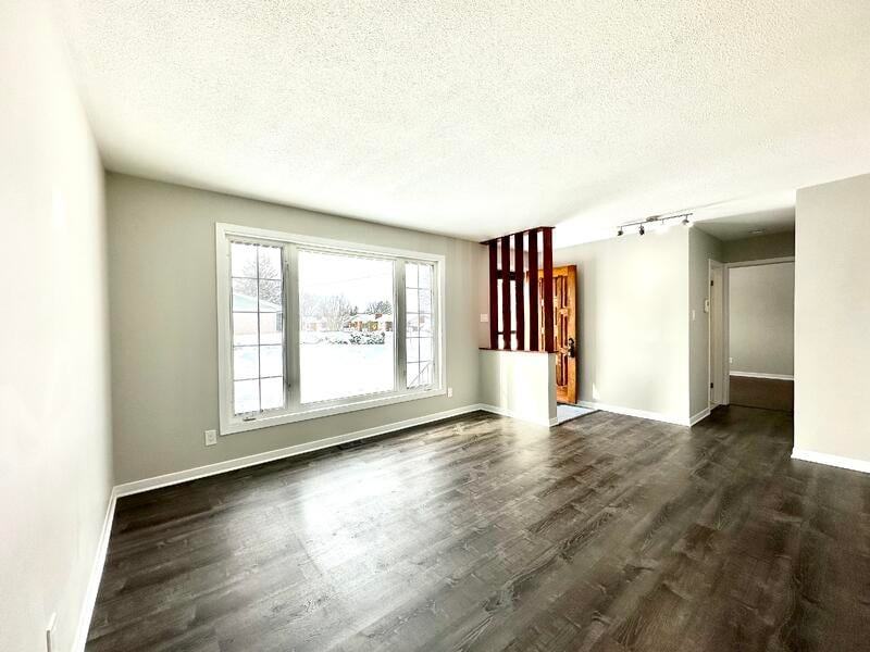 811 Willow Ave - Photo 2 of 14