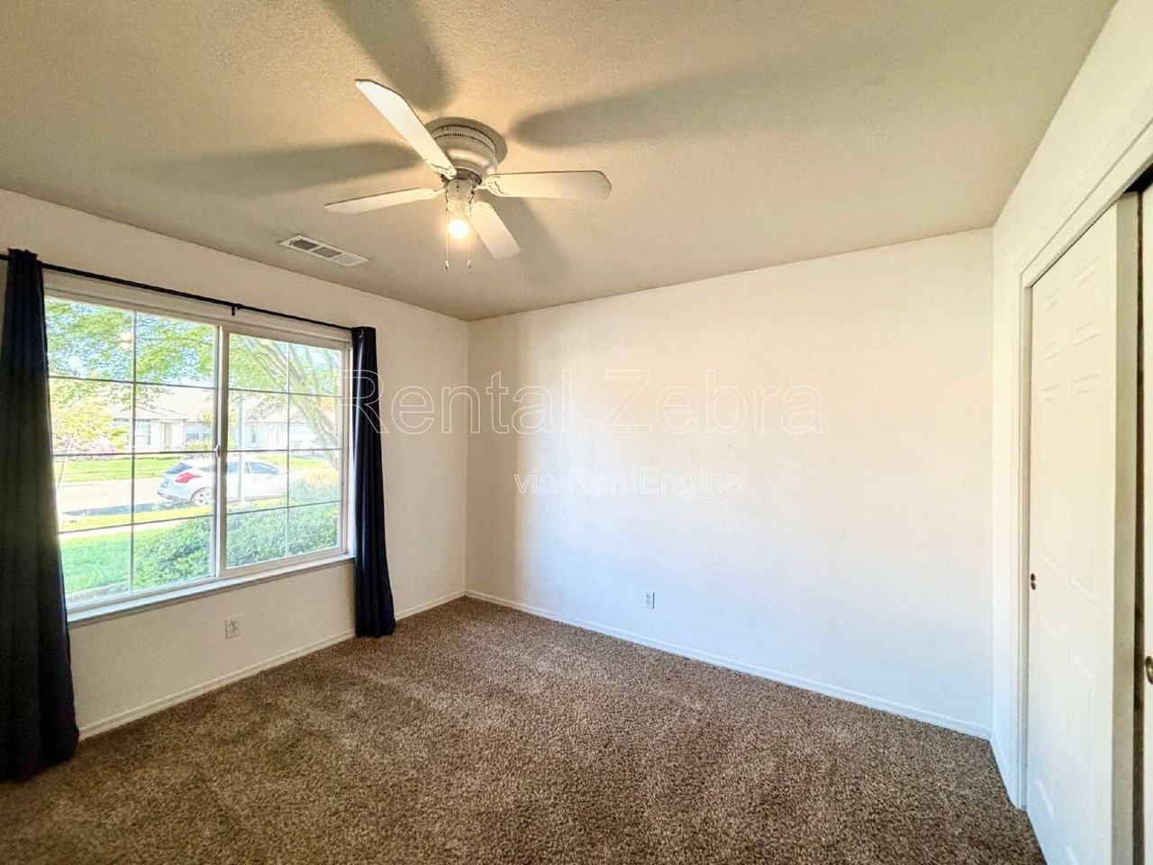 736 Redwing Dr - Photo 6 of 27