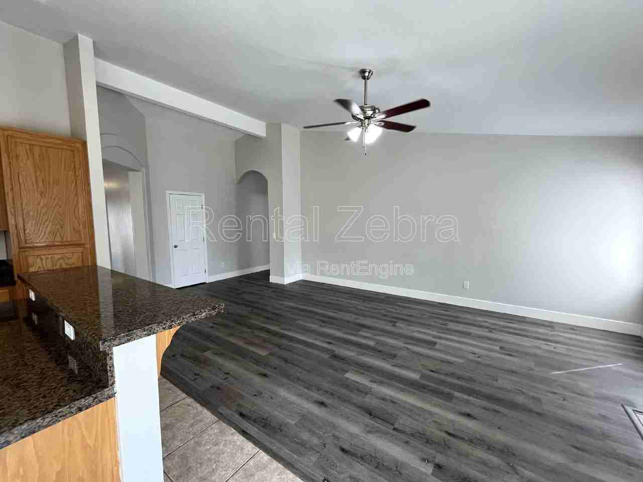 1209 Duck Blind Cir - Photo 4 of 23