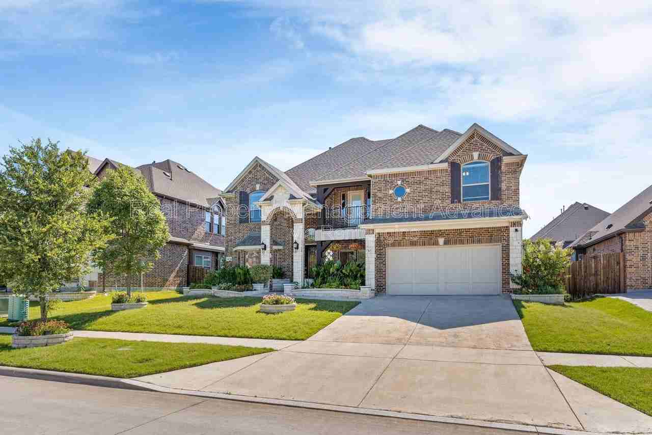 14570 Shady Grove Ln - Photo 4 of 50