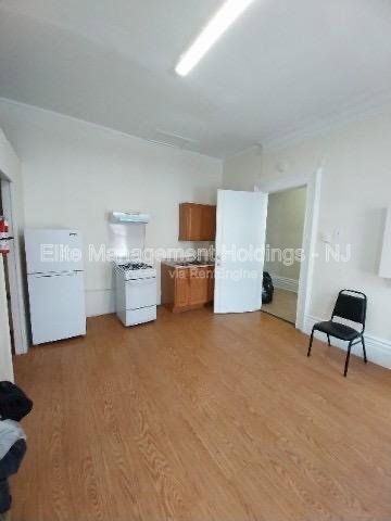 79 Columbia St #10 - Photo 3 of 39