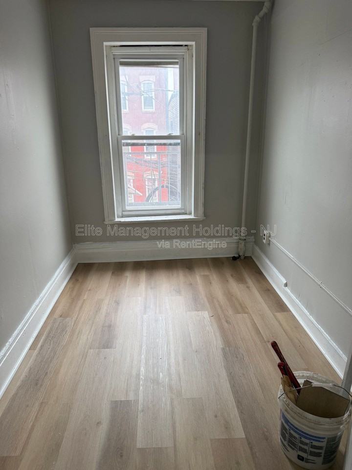 79 Columbia St #10 - Photo 5 of 39