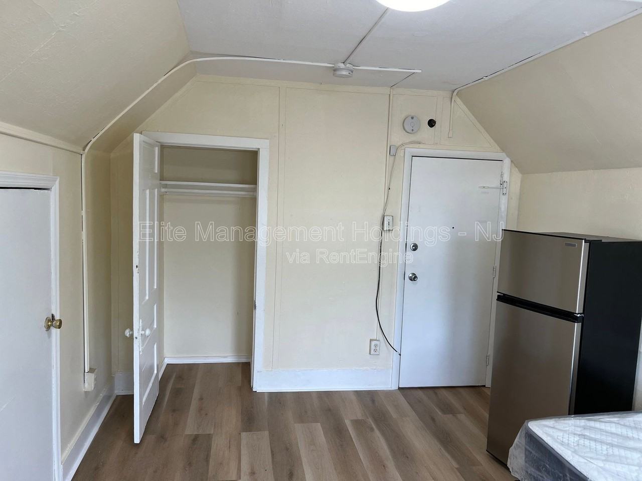 474 Washington St - Photo 4 of 39