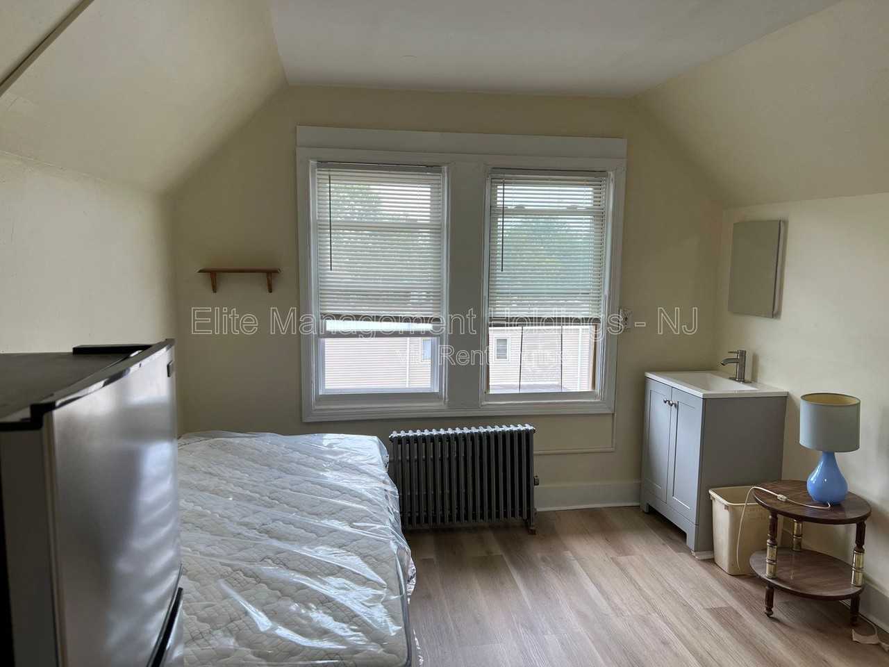 474 Washington St - Photo 5 of 39