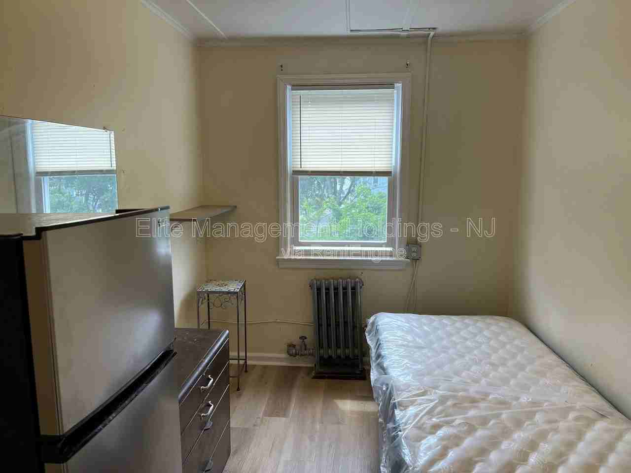 472 Washington St #1 - Photo 6 of 39