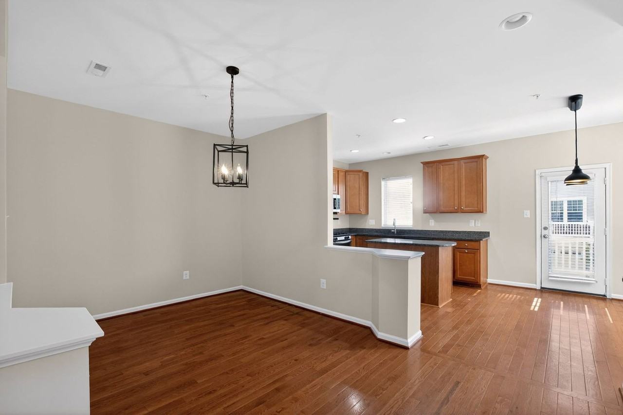 9822 Ushers Pl - Photo 3 of 15