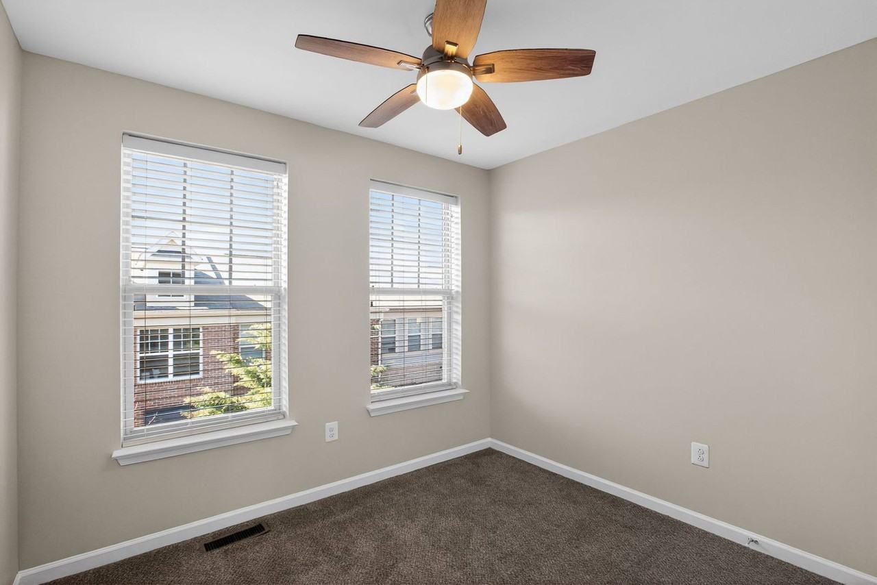 9822 Ushers Pl - Photo 6 of 15