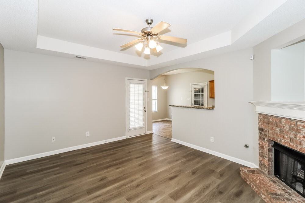 10093 Woodland Hills Dr - Photo 6 of 17