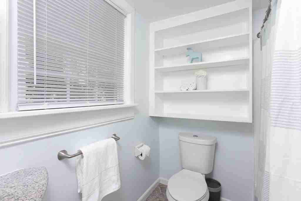 126 Barclay Rd - Photo 4 of 9