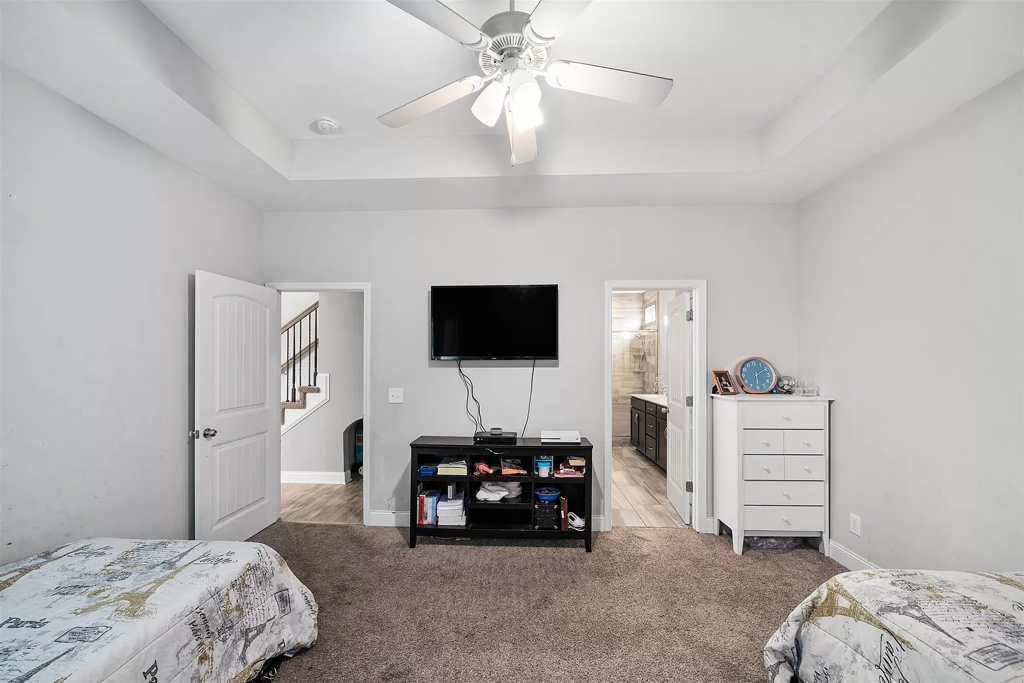 1182 Belvoir Ln - Photo 6 of 10