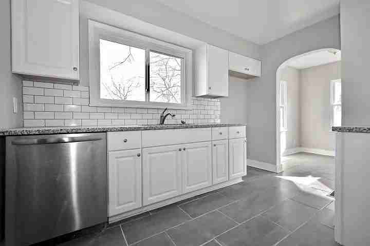 Driving Park Neighborhood - Photo 2 of 8