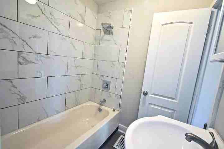 Driving Park Neighborhood - Photo 3 of 8