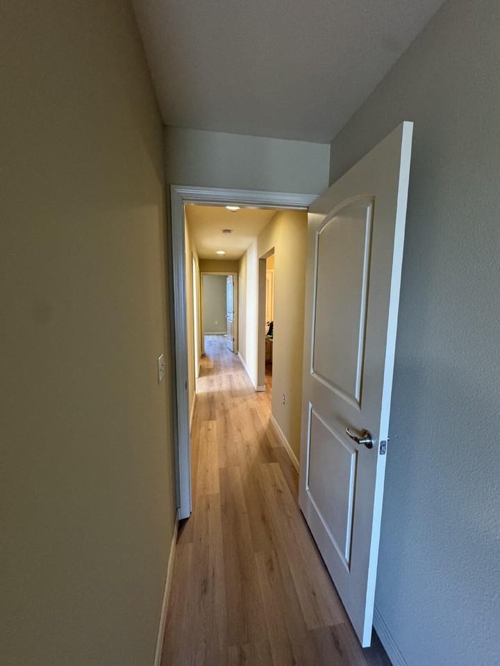 241 Toni Ln Apt B - Photo 7 of 15