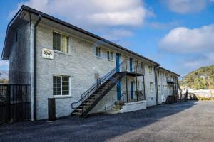 featured image of 2065 Alison Ct Sw Apt 6 #Apt 6