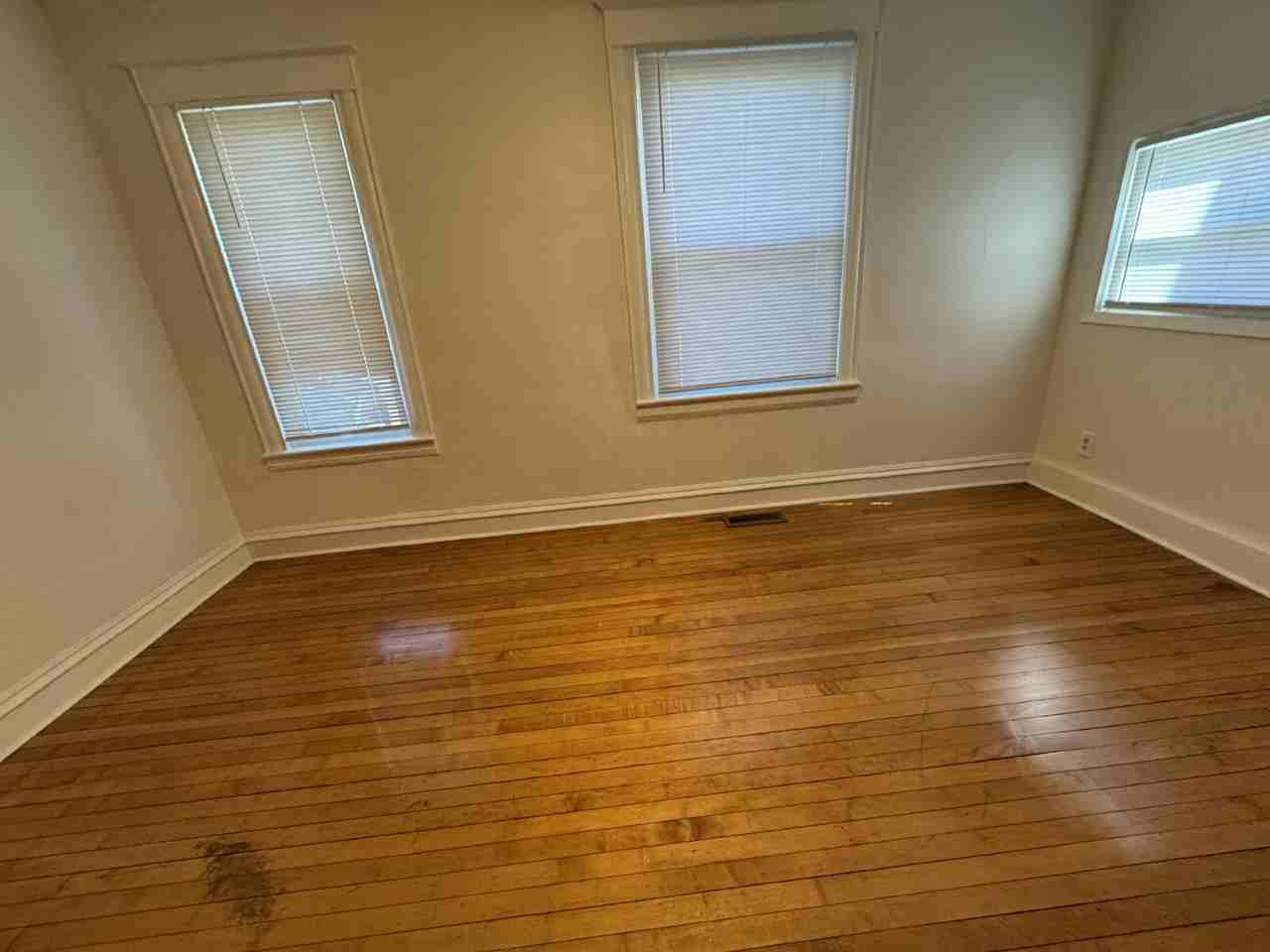 2522 5th St Ne - Photo 7 of 28