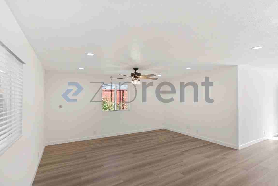 3066 Nightingale Pl - Photo 6 of 22