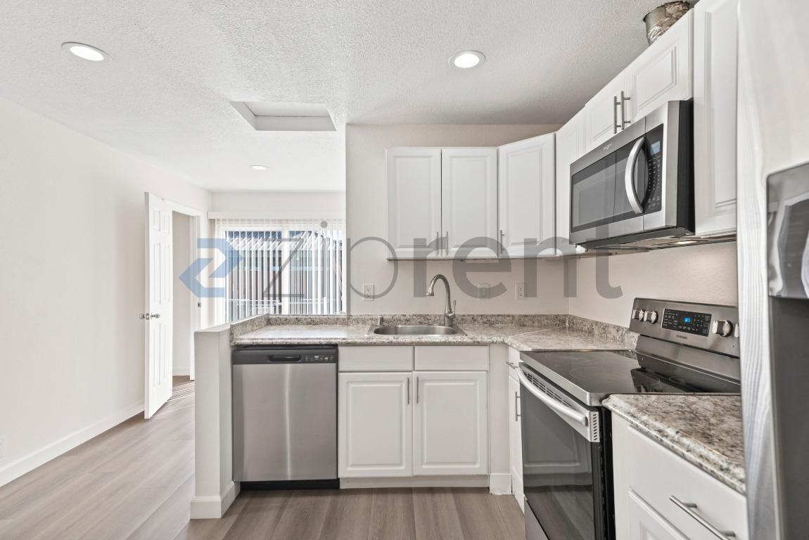3066 Nightingale Pl - Photo 6 of 21
