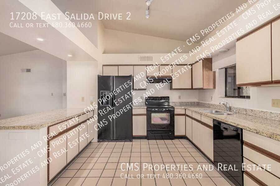 17208 E Salida Dr - Photo 7 of 27