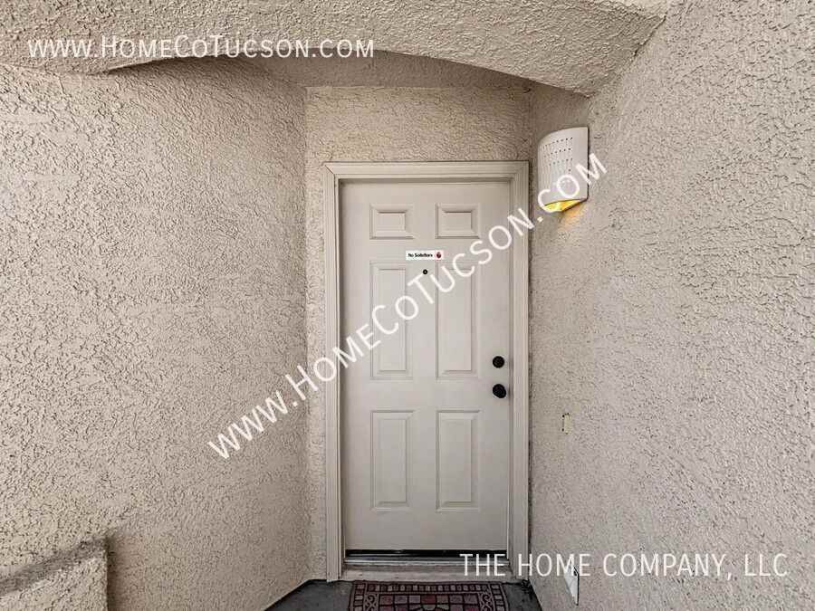 6619 W Wenden Way - Photo 5 of 30