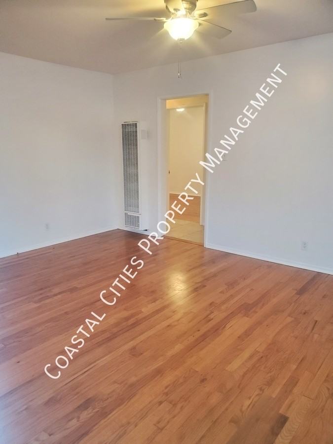 4408 Ostrom Ave - Photo 2 of 34