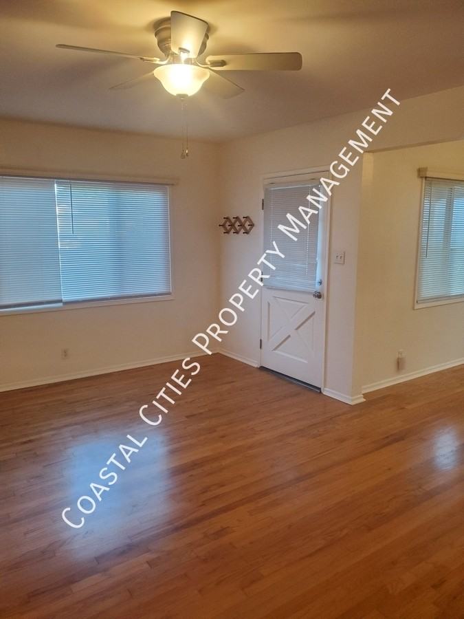 4408 Ostrom Ave - Photo 3 of 34